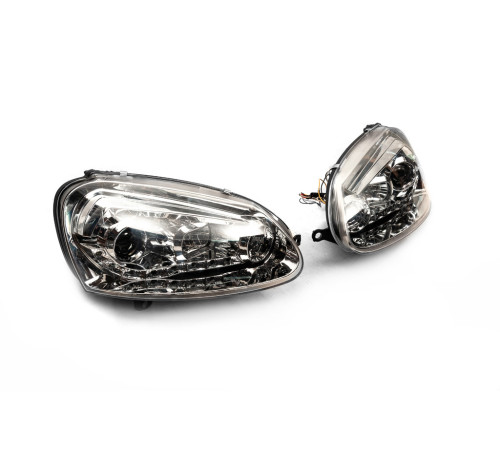 Передня оптика з LED вогнями Silver (2 шт) для Volkswagen Golf 5 2003-2009 рр.
