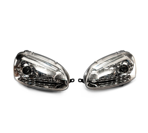 Передня оптика з LED вогнями Silver (2 шт) для Volkswagen Golf 5 2003-2009 рр.