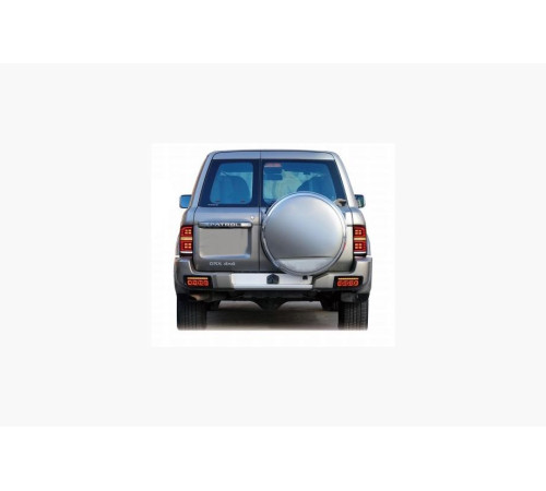 Задні ліхтарі Smoke Black LED (1999-2004, 2 шт) для Nissan Patrol Y61 1997-2011 рр.
