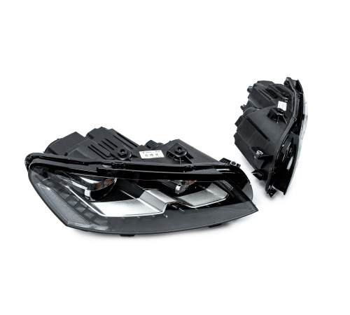 Передні фари V1 (Для  USA, 2 шт) для Volkswagen Passat B7 2012-2015 рр.