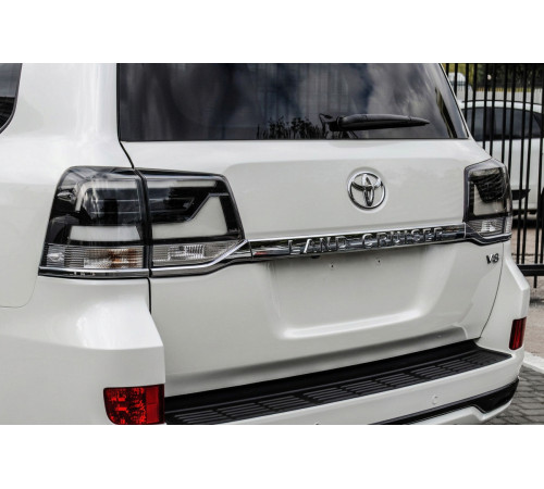 Задні ліхтарі 2016+ (Executive Black) для Toyota Land Cruiser 200 2007-2021 рр.