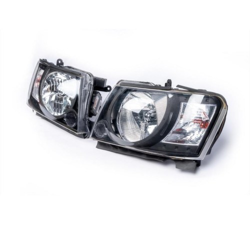 Передня оптика Safari Black (2004-2008, 2шт) для Nissan Patrol Y61 1997-2011 рр.